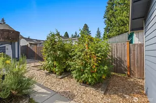 11516 8th Ave NE, Seattle, WA 98125 - Photo 37