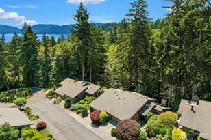 15 168th Ave NE, Bellevue, WA 98008 - Photo 1