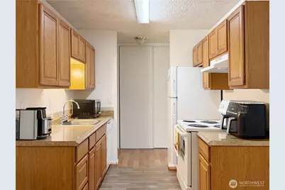 10455 Des Moines Memorial Drive S #N-202, Seattle, WA 98168 - Photo 9