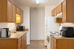 10455 Des Moines Memorial Dr S, Seattle, WA 98168 - Photo 9