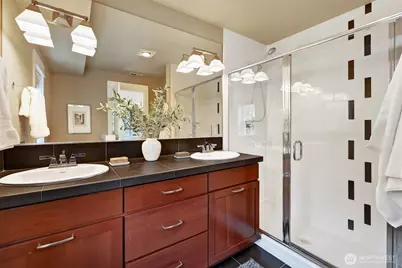 5807 B 55th Avenue NE, Seattle, WA 98105 - Photo 19