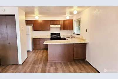 4617 Beach Drive E, Port Orchard, WA 98366 - Photo 13