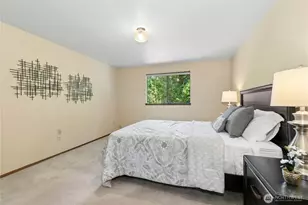 12422 SE 30th St, Bellevue, WA 98005 - Photo 15