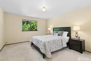 12422 SE 30th St, Bellevue, WA 98005 - Photo 13