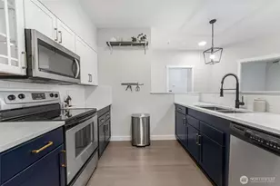 2970 SW Raymond St, Seattle, WA 98126 - Photo 7