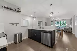 2970 SW Raymond St, Seattle, WA 98126 - Photo 9