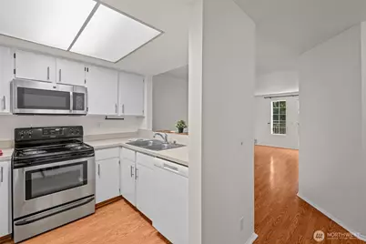8512 242nd Street SW #3, Edmonds, WA 98026 - Photo 5