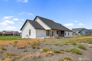 215 SE Desert Hills Loop, Moses Lake, WA 98837 - Photo 31