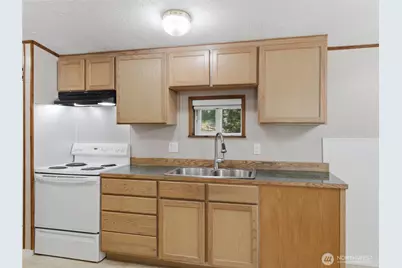 9317 206th Street Ct E #6, Graham, WA 98338 - Photo 11