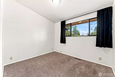 25657 Marine View Drive S, Des Moines, WA 98198 - Photo 15