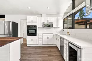 25657 Marine View Dr S, Des Moines, WA 98198 - Photo 9
