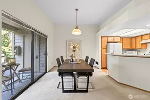 1266 Bellevue Way NE, Bellevue, WA 98004 - Photo 11