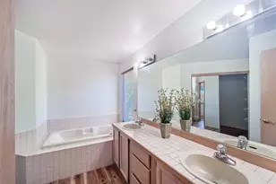 101 Eagle Ridge Dr E, Puyallup, WA 98374 - Photo 13