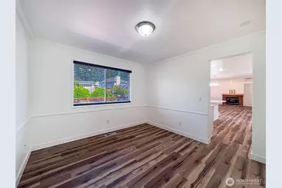 101 Eagle Ridge Drive E, Puyallup, WA 98374 - Photo 7