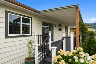 2399 Nightingale Ln, Kelso, WA 98626 - Photo 7