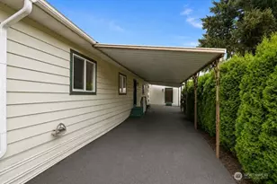 2399 Nightingale Ln, Kelso, WA 98626 - Photo 3