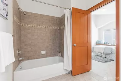 821 NW 53rd Street #A, Seattle, WA 98107 - Photo 17