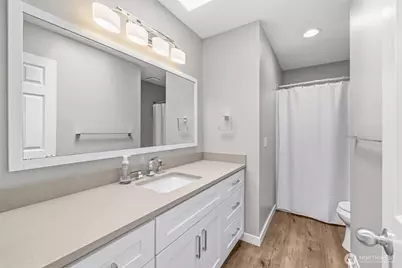 8829 NE 178th Street, Bothell, WA 98011 - Photo 33