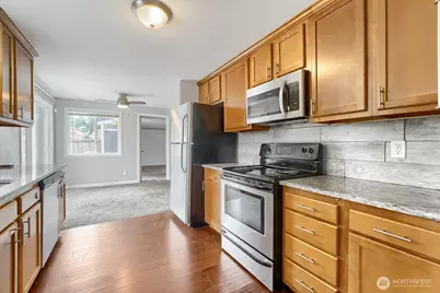 715 Johns Rd E, Parkland, WA 98445 - Photo 5
