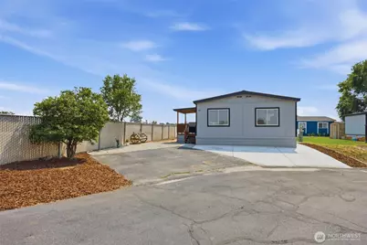 4000 Longview Street NE #82, Moses Lake, WA 98837 - Photo 1