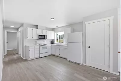 4000 Longview Street NE #82, Moses Lake, WA 98837 - Photo 9