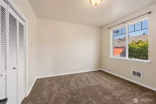 2606 Peach Ct, Port Angeles, WA 98363 - Photo 11