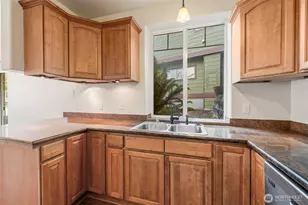 2606 Peach Ct, Port Angeles, WA 98363 - Photo 7