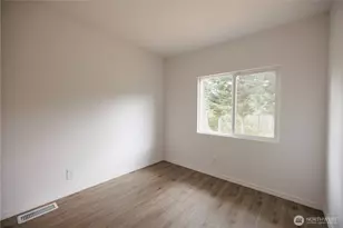 11424 36th Dr NE, Marysville, WA 98271 - Photo 17
