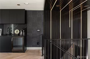 755 Hayes St, Seattle, WA 98109 - Photo 11