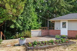 11954 Exeter Ave NE, Seattle, WA 98125 - Photo 3