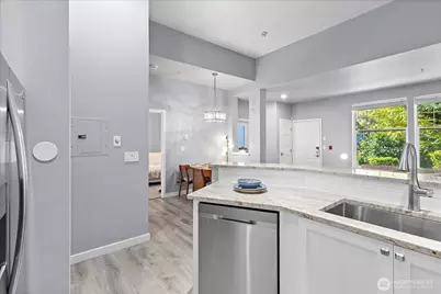 16125 Juanita Woodinville Way NE #403, Bothell, WA 98011 - Photo 9