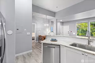 16125 Juanita Woodinville Way NE, Bothell, WA 98011 - Photo 9