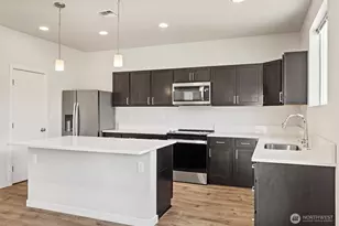 3604 Creekside Dr, Port Angeles, WA 98362 - Photo 9