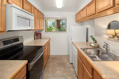 3400 25th Avenue W #201, Seattle, WA 98199 - Photo 11