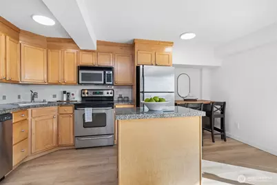 1601 Taylor Avenue N #303, Seattle, WA 98109 - Photo 13