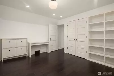 1060 Spruce Street, Edmonds, WA 98020 - Photo 17