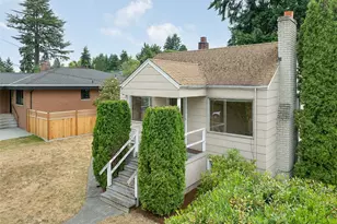 9002 2nd Ave NE, Seattle, WA 98115 - Photo 3