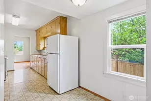 9002 2nd Ave NE, Seattle, WA 98115 - Photo 15