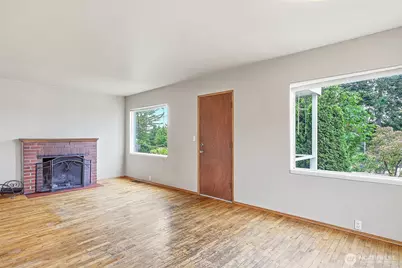 9002 2nd Avenue NE, Seattle, WA 98115 - Photo 11
