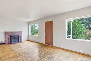 9002 2nd Ave NE, Seattle, WA 98115 - Photo 11