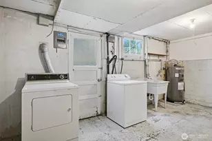 9002 2nd Ave NE, Seattle, WA 98115 - Photo 23