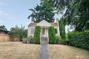 9002 2nd Ave NE, Seattle, WA 98115 - Photo 5