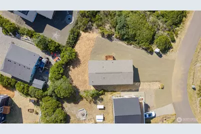 1246 Camero Loop SW, Ocean Shores, WA 98569 - Photo 35