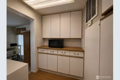 2240 W Broadway Avenue #201, Moses Lake, WA 98837 - Photo 9