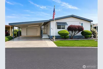 2240 W Broadway Avenue #201, Moses Lake, WA 98837 - Photo 1