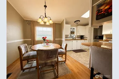 2240 W Broadway Avenue #201, Moses Lake, WA 98837 - Photo 7