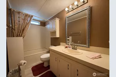 2240 W Broadway Avenue #201, Moses Lake, WA 98837 - Photo 13