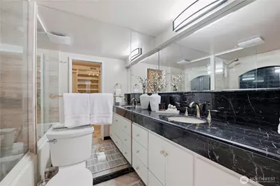 2021 1st Avenue #B6, Seattle, WA 98121 - Photo 17