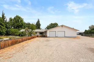 1809 Sorensen Ave, Wenatchee, WA 98801 - Photo 3