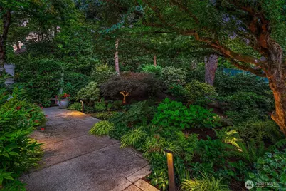 3135 Hunts Point Circle, Hunts Point, WA 98004 - Photo 5